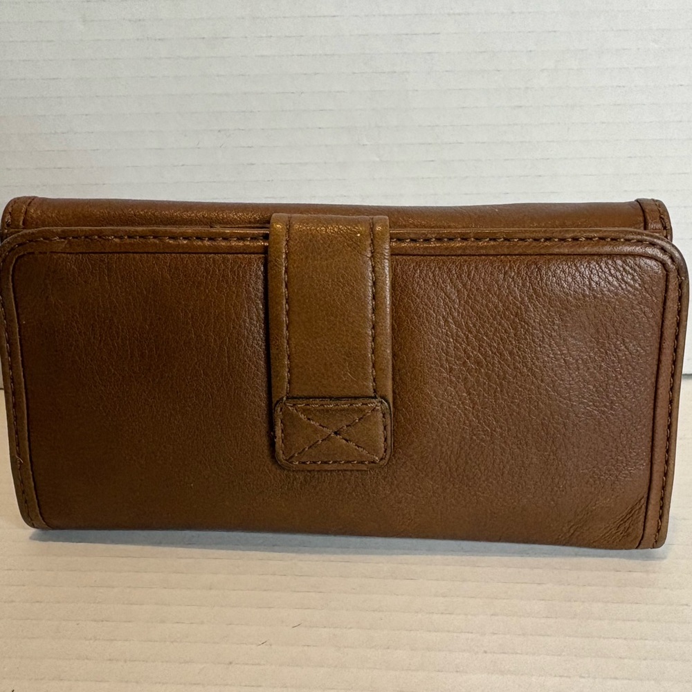 Michael Kors Tan Leather Snap-Closure Continental Wallet - Picture 2 of 7